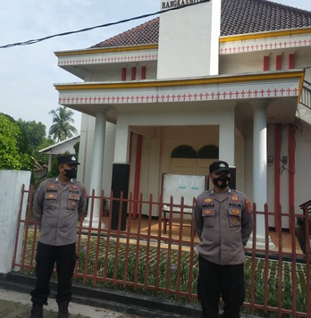 Polsek Rangkasbitung Polres Lebak Laksanakan Giat PAM dan Patroli Ke Gereja di Kecamatan Rangkasbitung