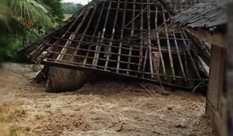Di Tamanjaya Sukabumi, Tiga Rumah Ustadz dan Masjid Terendam Banjir