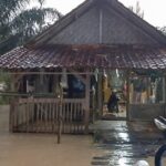 Akibat Curah Hujan Tinggi : Beberapa Rumah Warga Kampung Cikaludan Terendam Banjir