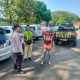 Anggota Polsek Rangkasbitung Polres Lebak Cek Parkiran di Alun-alun Rangkasbitung