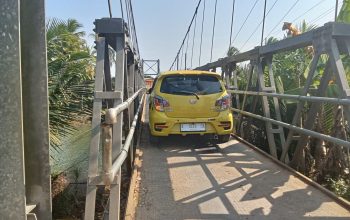 Wakil Rakyat Diminta Turun Ke Lokasi, Soal Kerusakan Jembatan di Desa Cipedang  